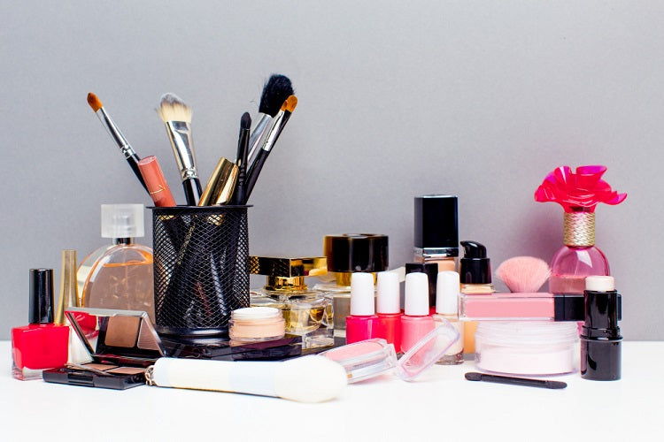 How to Build Your Perfect Beauty Collection with Online Shopping?